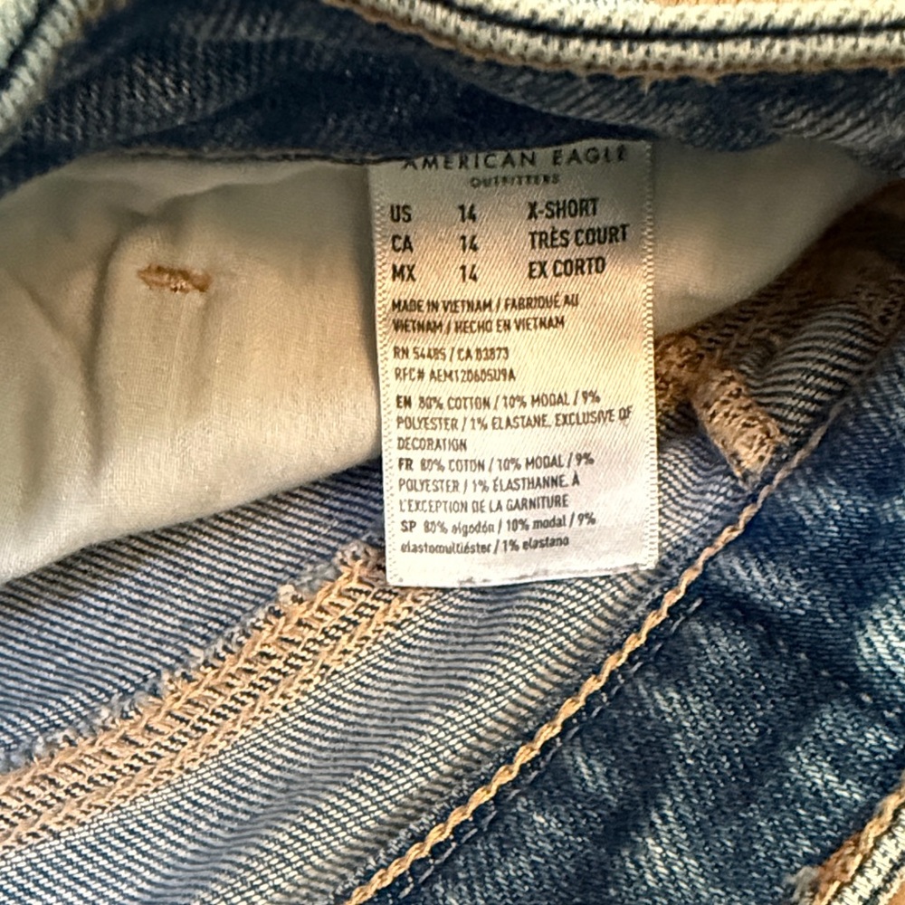 American Eagle Outfitters Light Blue Straight Leg Jeans - 14 X-Short - Picture 2 of 3